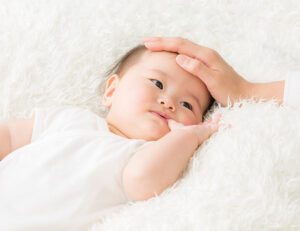 大府市（愛知県）の歯医者、斎藤歯科医院で子どもの指しゃぶりが歯並びに与える影響と卒業のサポート方法を解説