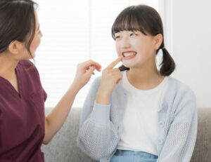 大府市（愛知県）の歯医者、斎藤歯科医院で『永久歯がない？』と診断されたら。先天性欠如の基礎知識と、治療の選択肢について解説