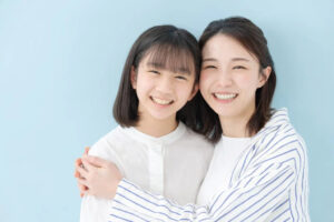 「受け口（反対咬合）」を放置するとどうなる？考えられるリスクと早期治療のメリットを解説